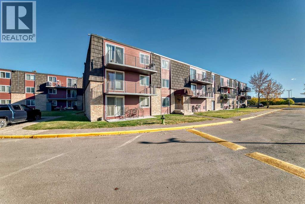 10d, 80 Galbraith Drive Sw, Calgary, Alberta  T3E 3H2 - Photo 35 - A2263292