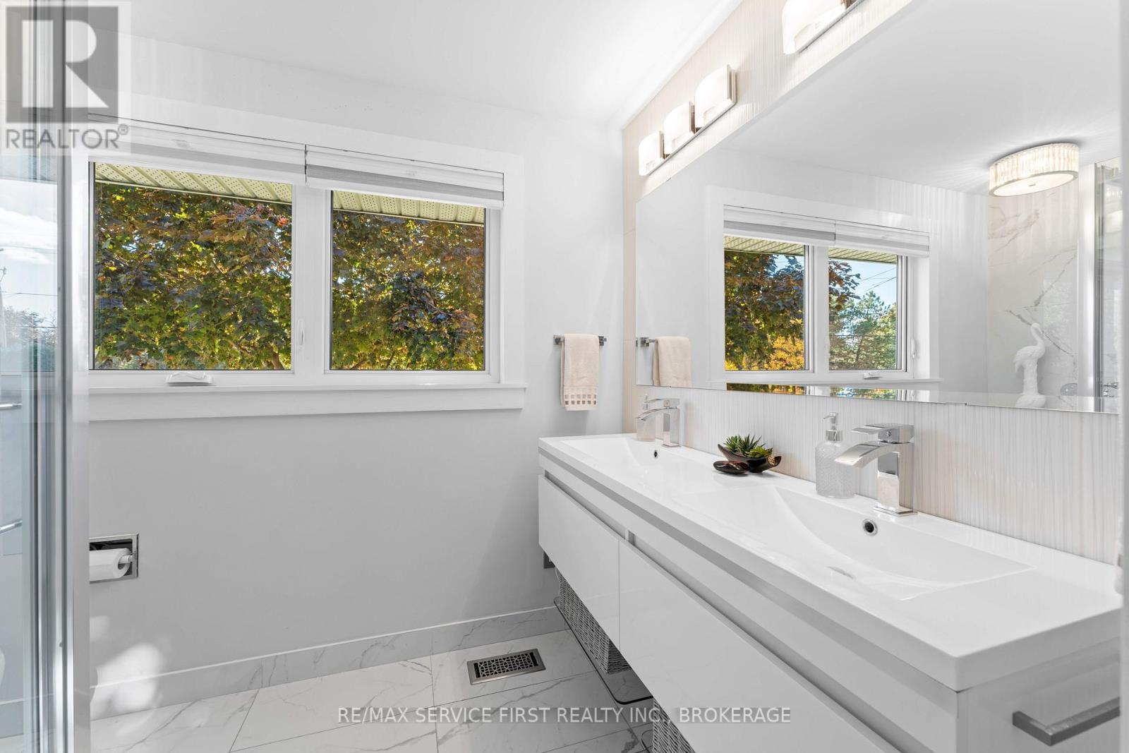 998 Woodbine Road, Kingston (North Of Taylor-Kidd Blvd), Ontario  K7P 2V9 - Photo 24 - X12487387