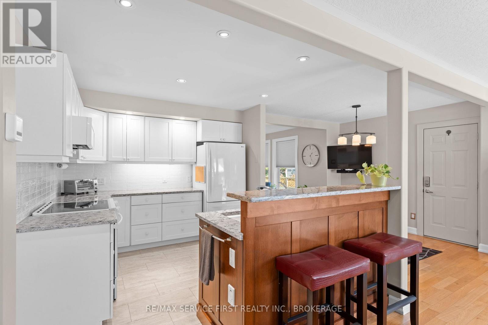 998 Woodbine Road, Kingston (North Of Taylor-Kidd Blvd), Ontario  K7P 2V9 - Photo 8 - X12487387