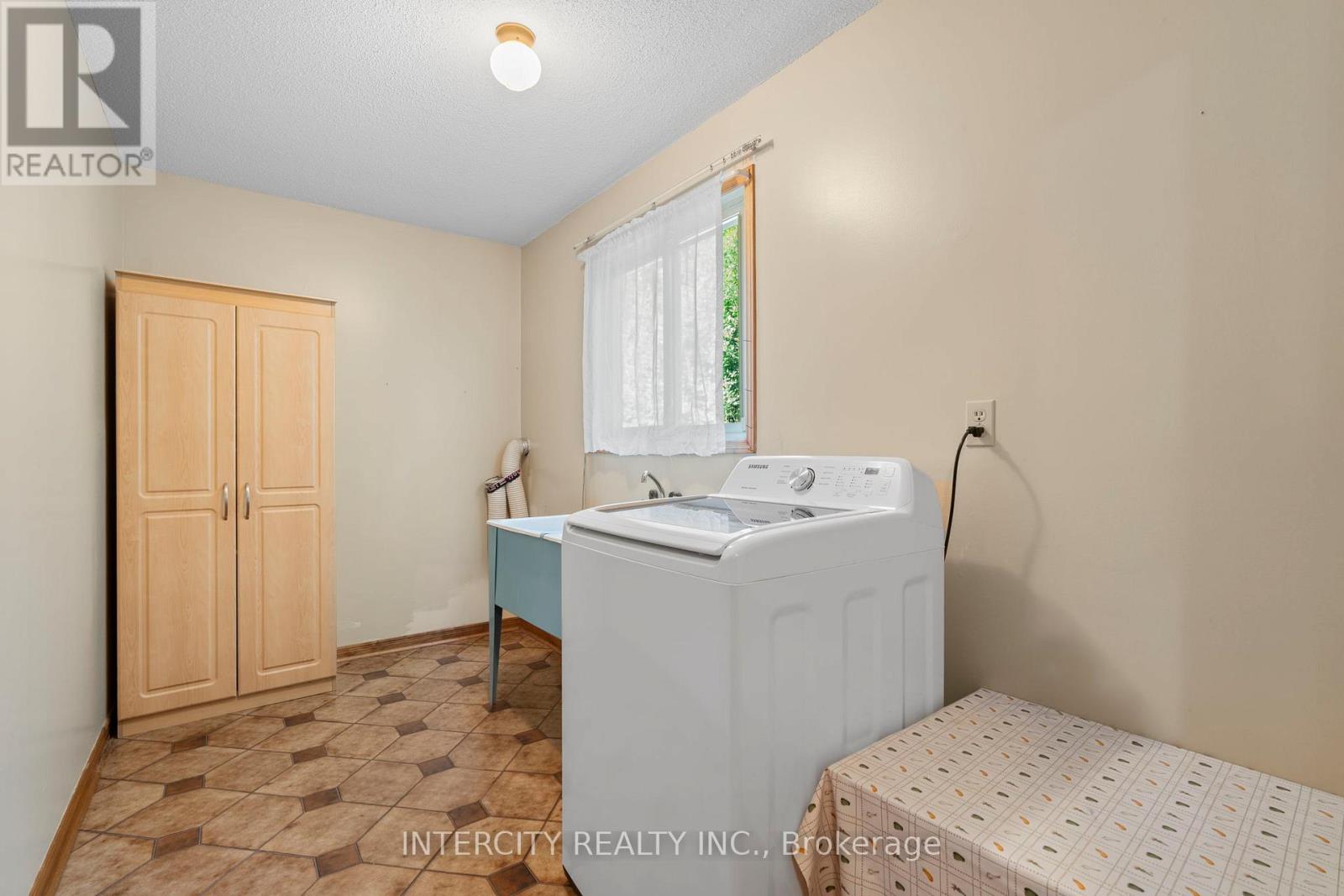 64 Brandy Crescent, Vaughan, Ontario  L4L 3C7 - Photo 34 - N12487234