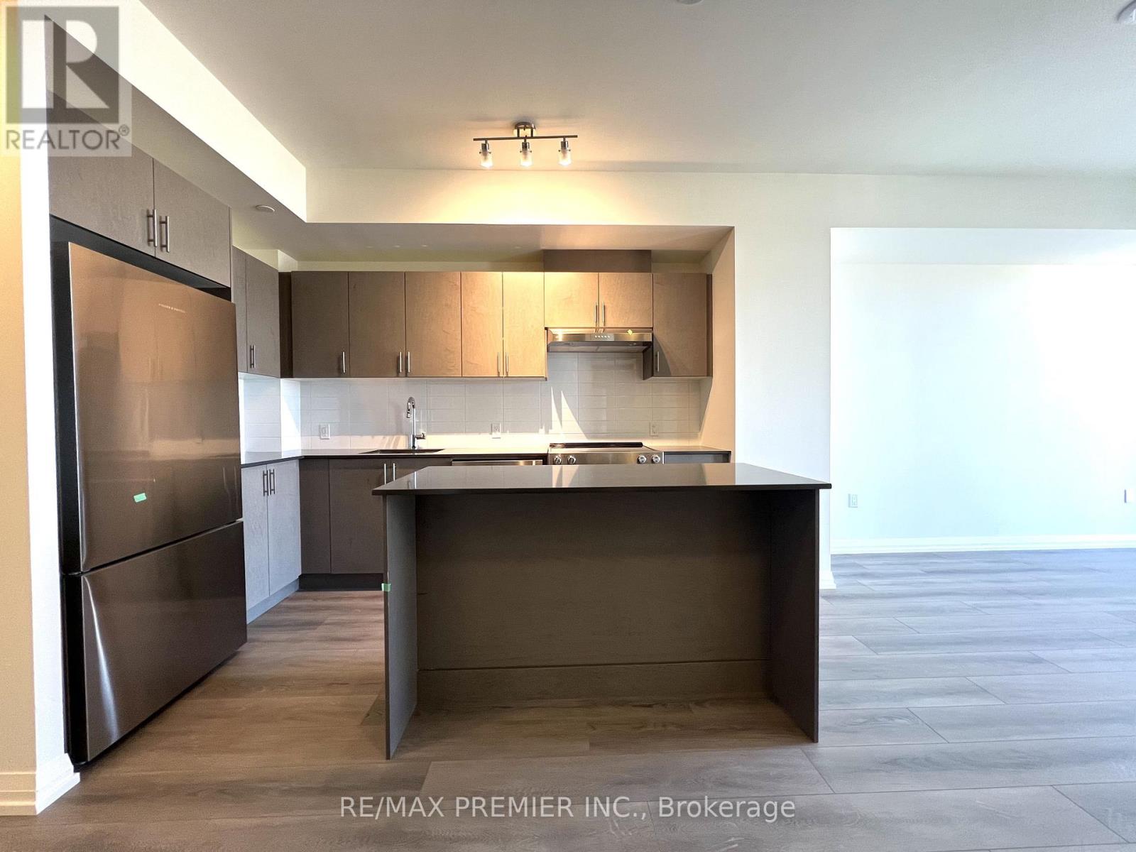 410 - 27 Korda Gate, Vaughan, Ontario  L4K 0P6 - Photo 6 - N12487241