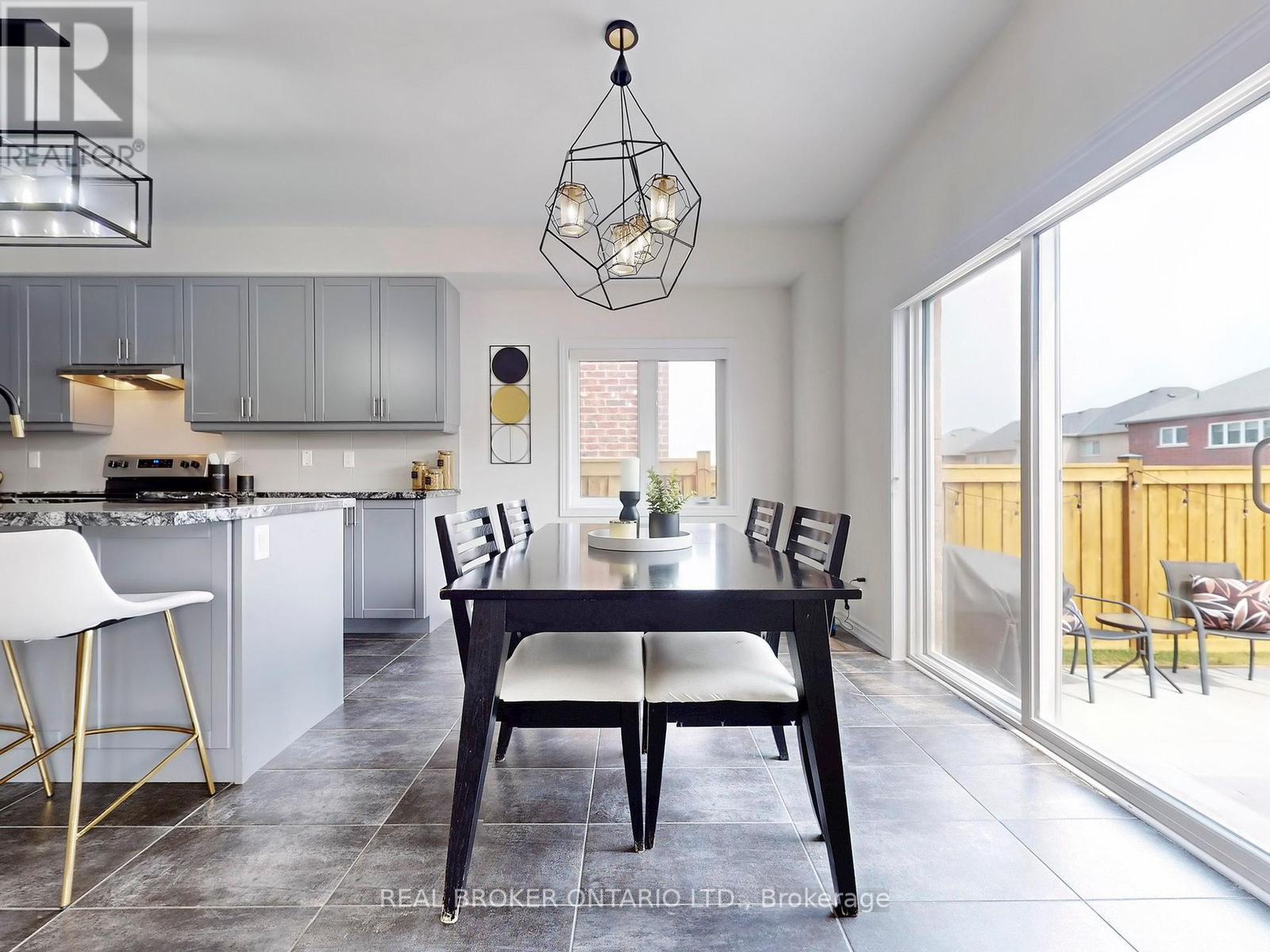 1347 Stevens Road, Innisfil, Ontario  L9S 0P4 - Photo 11 - N12487264