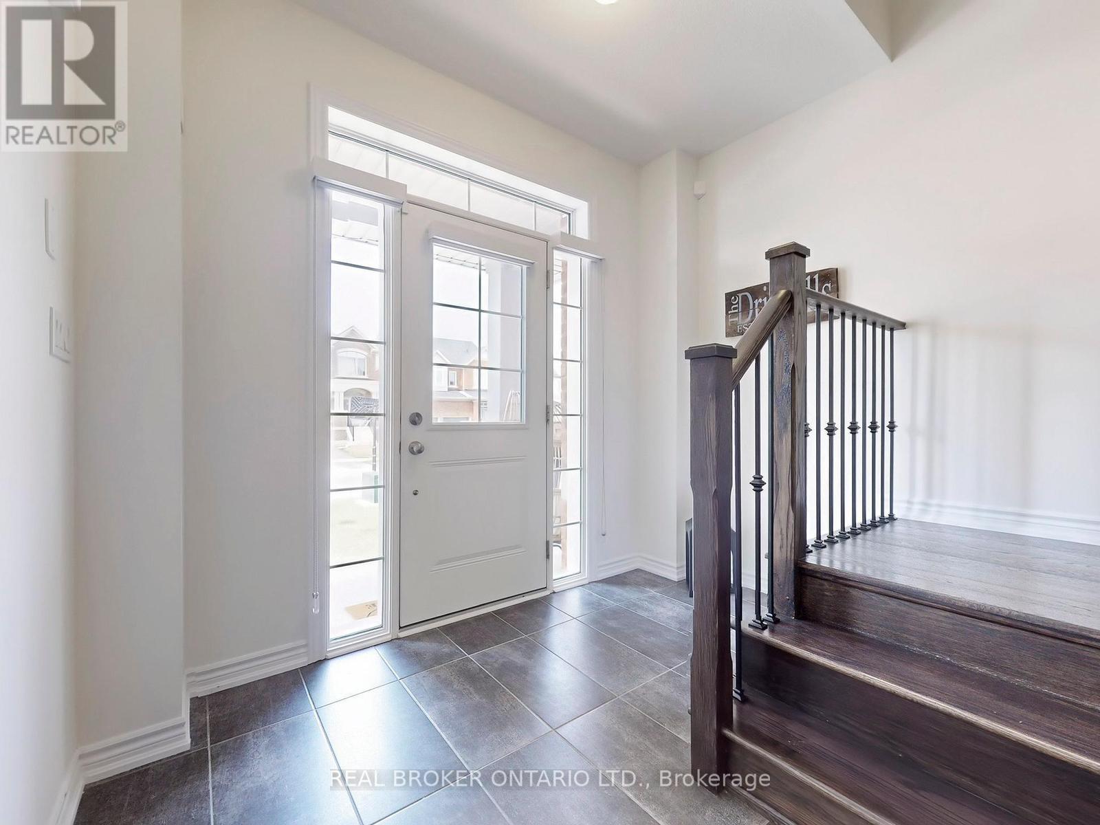 1347 Stevens Road, Innisfil, Ontario  L9S 0P4 - Photo 3 - N12487264