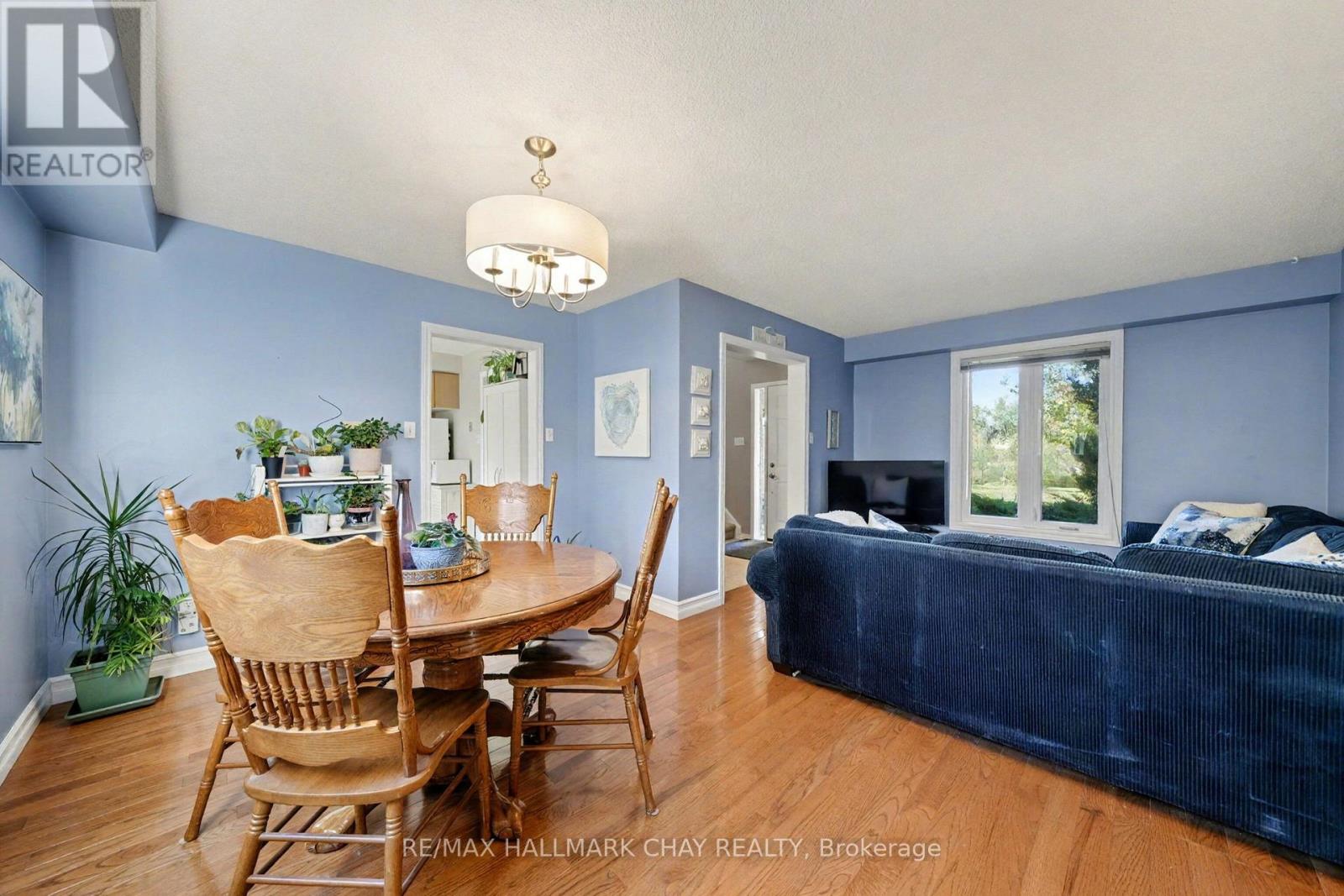 29 Daniele Avenue N, New Tecumseth (Beeton), Ontario  L0G 1A0 - Photo 17 - N12487283