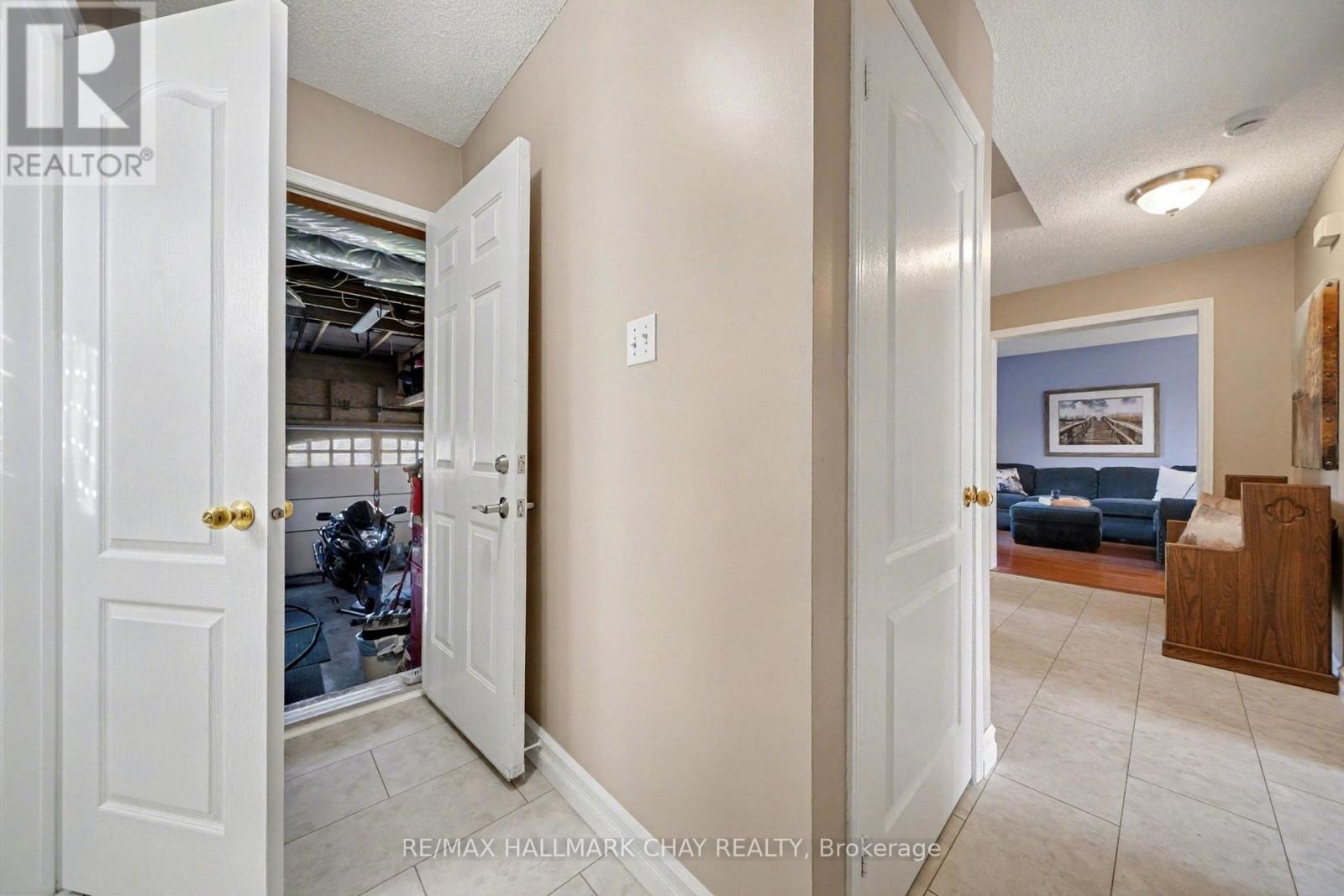 29 Daniele Avenue N, New Tecumseth (Beeton), Ontario  L0G 1A0 - Photo 19 - N12487283