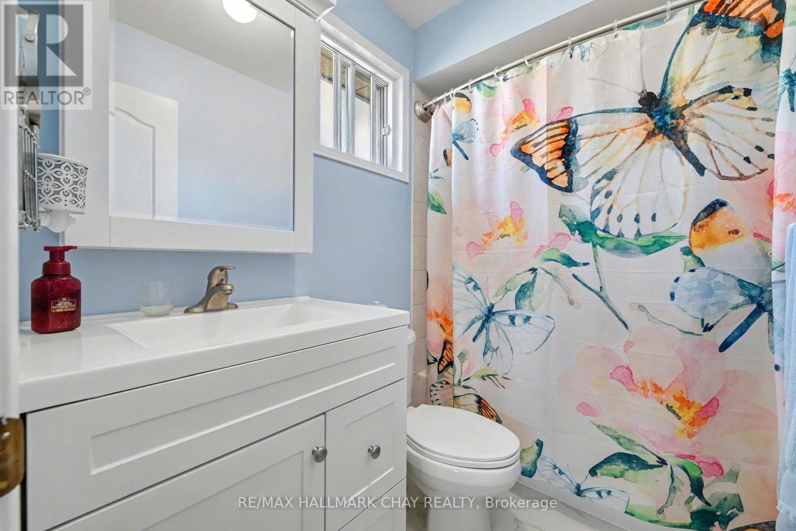 29 Daniele Avenue N, New Tecumseth (Beeton), Ontario  L0G 1A0 - Photo 24 - N12487283