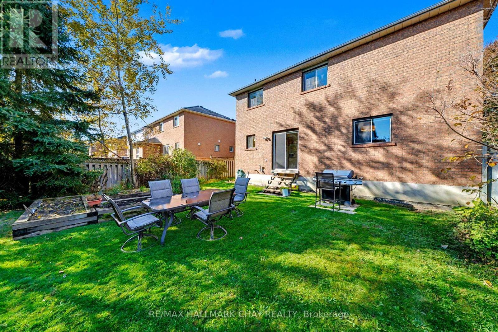 29 Daniele Avenue N, New Tecumseth (Beeton), Ontario  L0G 1A0 - Photo 35 - N12487283