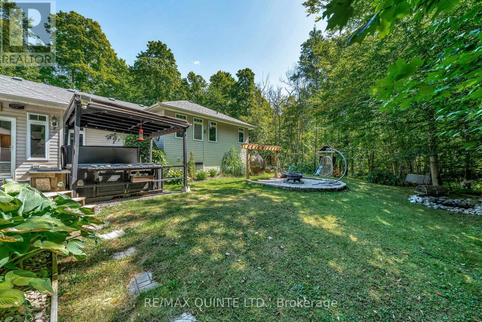 291 Colonial Drive, Quinte West (Murray Ward), Ontario  K8V 5P4 - Photo 38 - X12487443