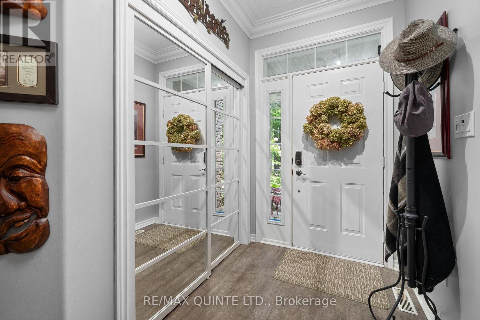 291 Colonial Drive, Quinte West (Murray Ward), Ontario  K8V 5P4 - Photo 7 - X12487443