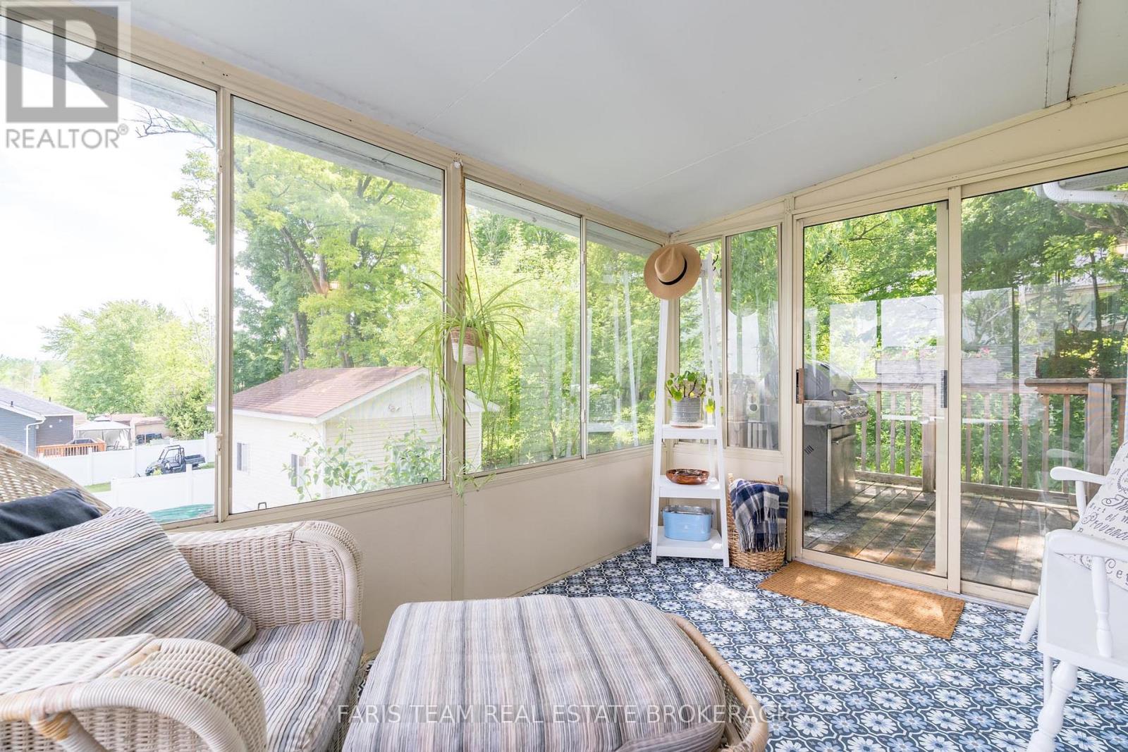 427 Ann Street, Tay, Ontario  L0K 1R0 - Photo 19 - S12487250