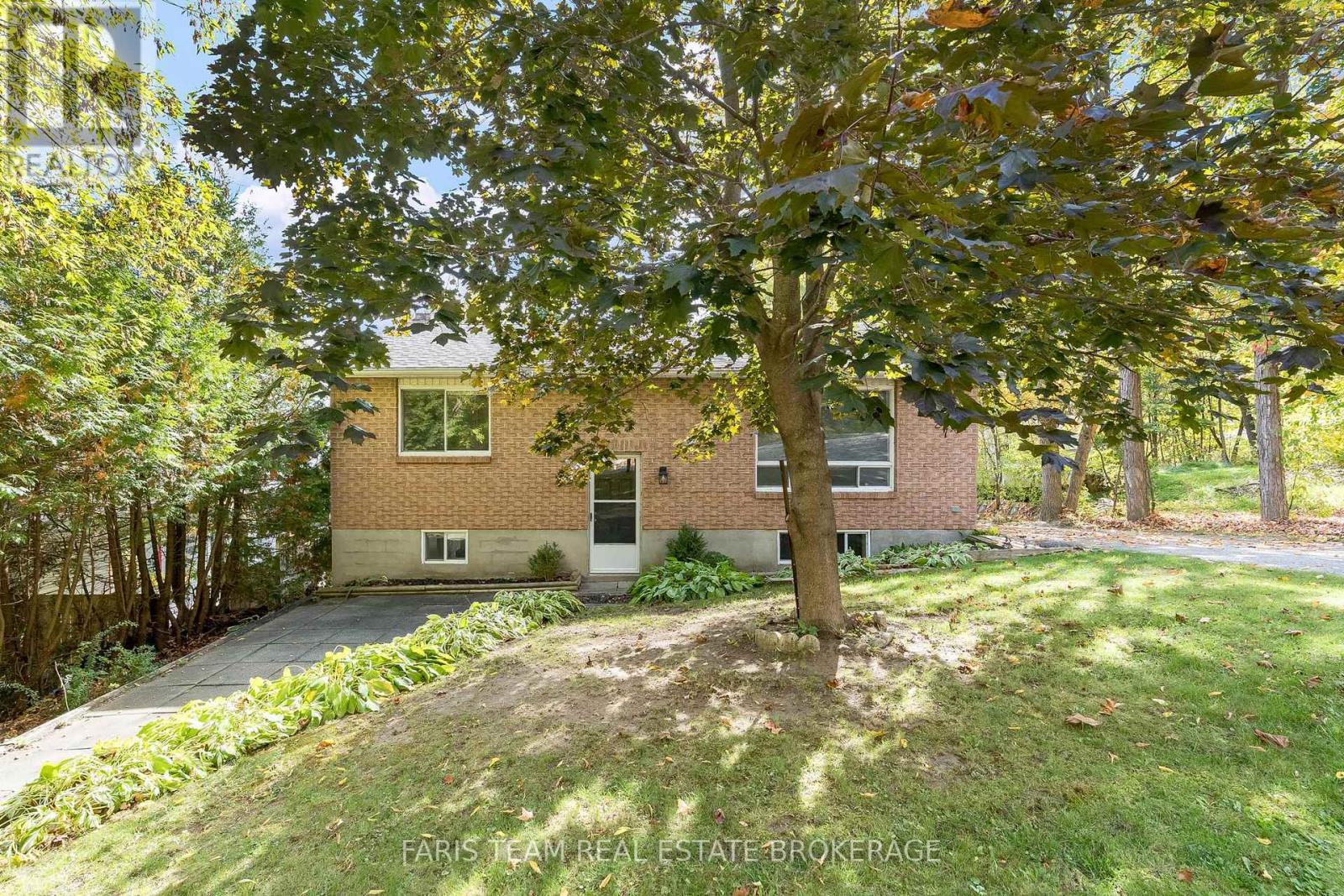 427 Ann Street, Tay, Ontario  L0K 1R0 - Photo 3 - S12487250