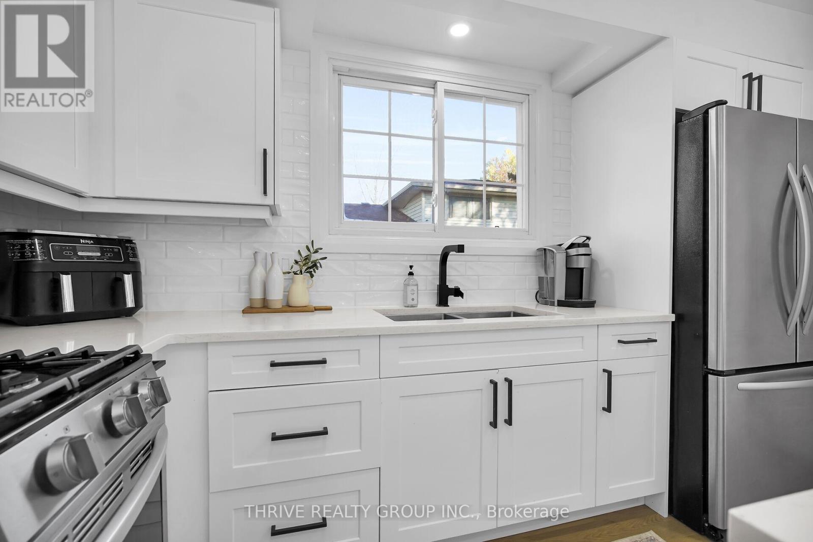 122 St Lawrence Boulevard, London South (South O), Ontario  N6J 2X1 - Photo 16 - X12487435