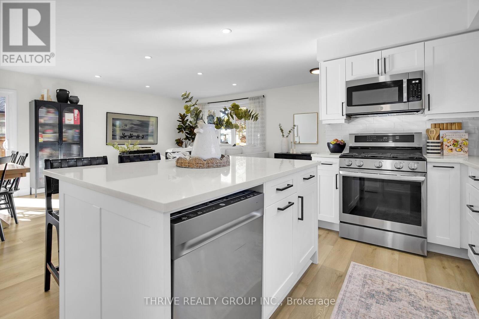 122 St Lawrence Boulevard, London South (South O), Ontario  N6J 2X1 - Photo 18 - X12487435