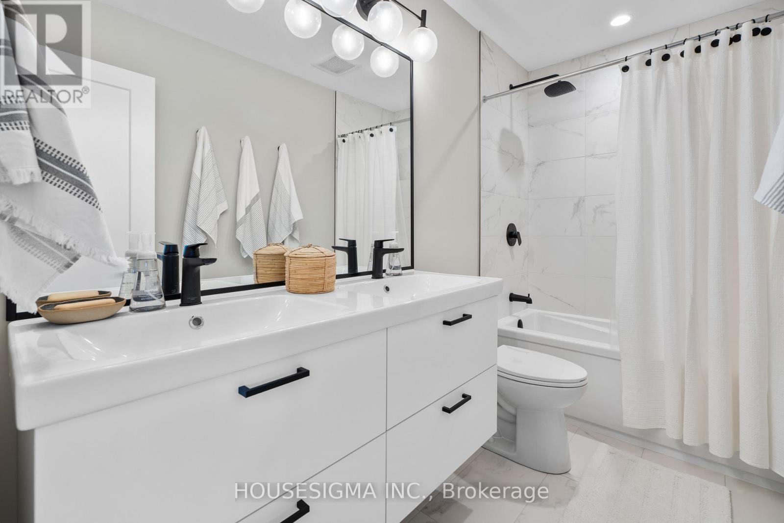 229 Crestview Drive, Middlesex Centre (Kilworth), Ontario  N0L 1R0 - Photo 27 - X12487450