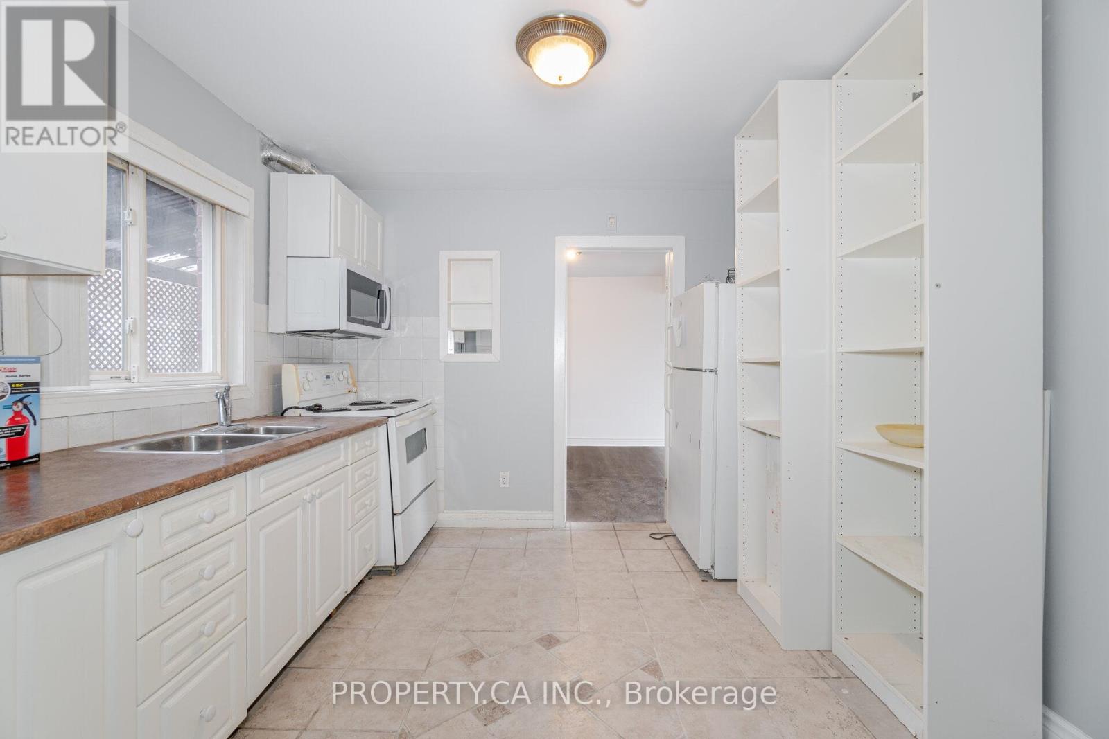 701 Finch Avenue W, Toronto, Ontario  M3H 4X4 - Photo 9 - C12486967