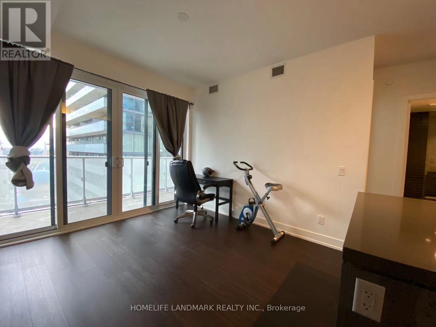 2412 - 7 Grenville Street, Toronto, Ontario  M4Y 1A1 - Photo 3 - C12487339