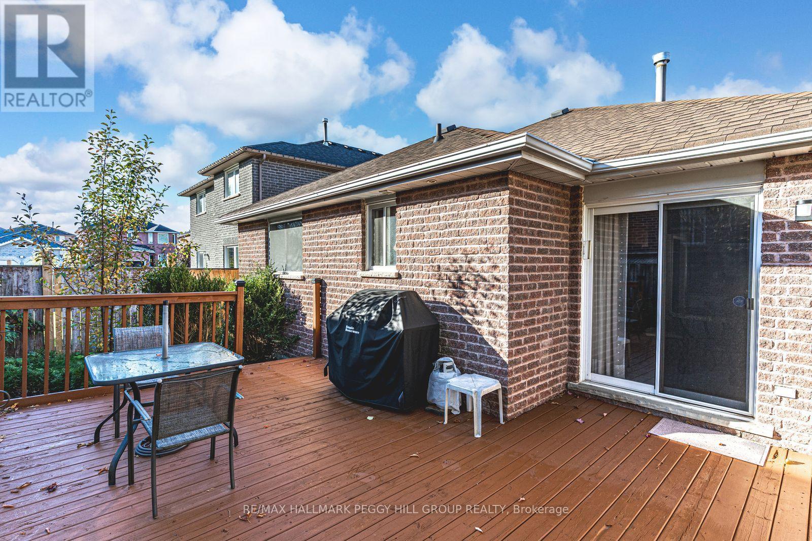 10 Stephanie Lane, Barrie, Ontario  L4N 0V2 - Photo 12 - S12474319