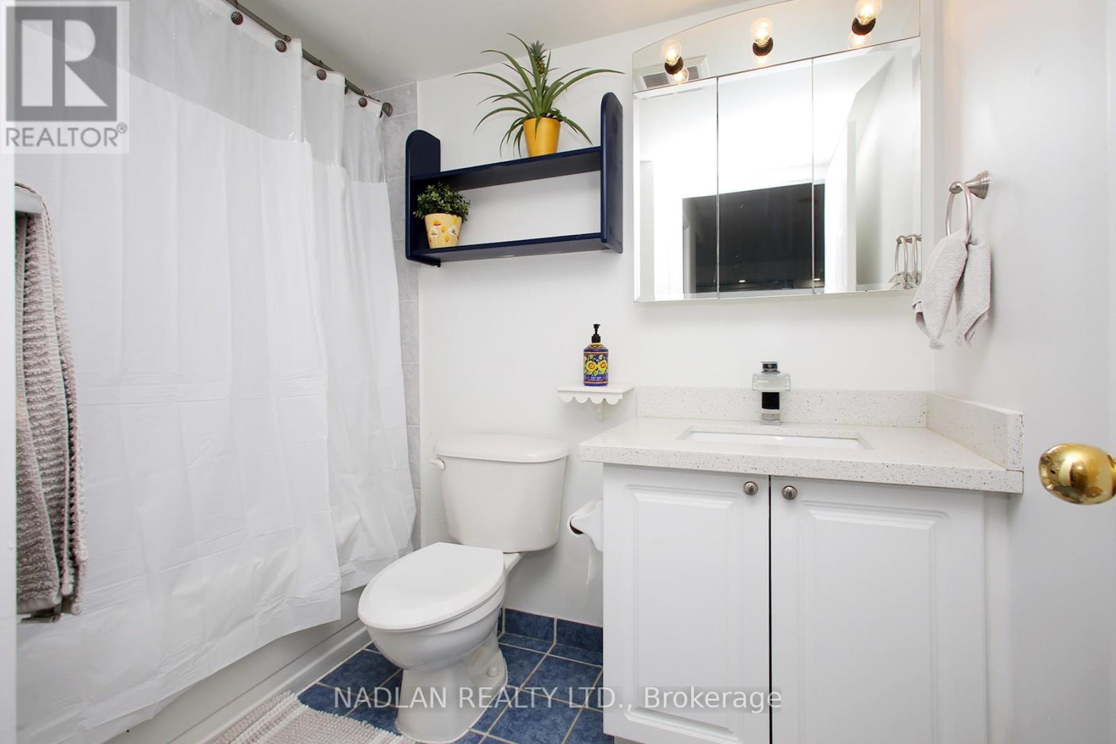 615 - 39 Oneida Crescent, Richmond Hill, Ontario  L4B 4T9 - Photo 12 - N12480752