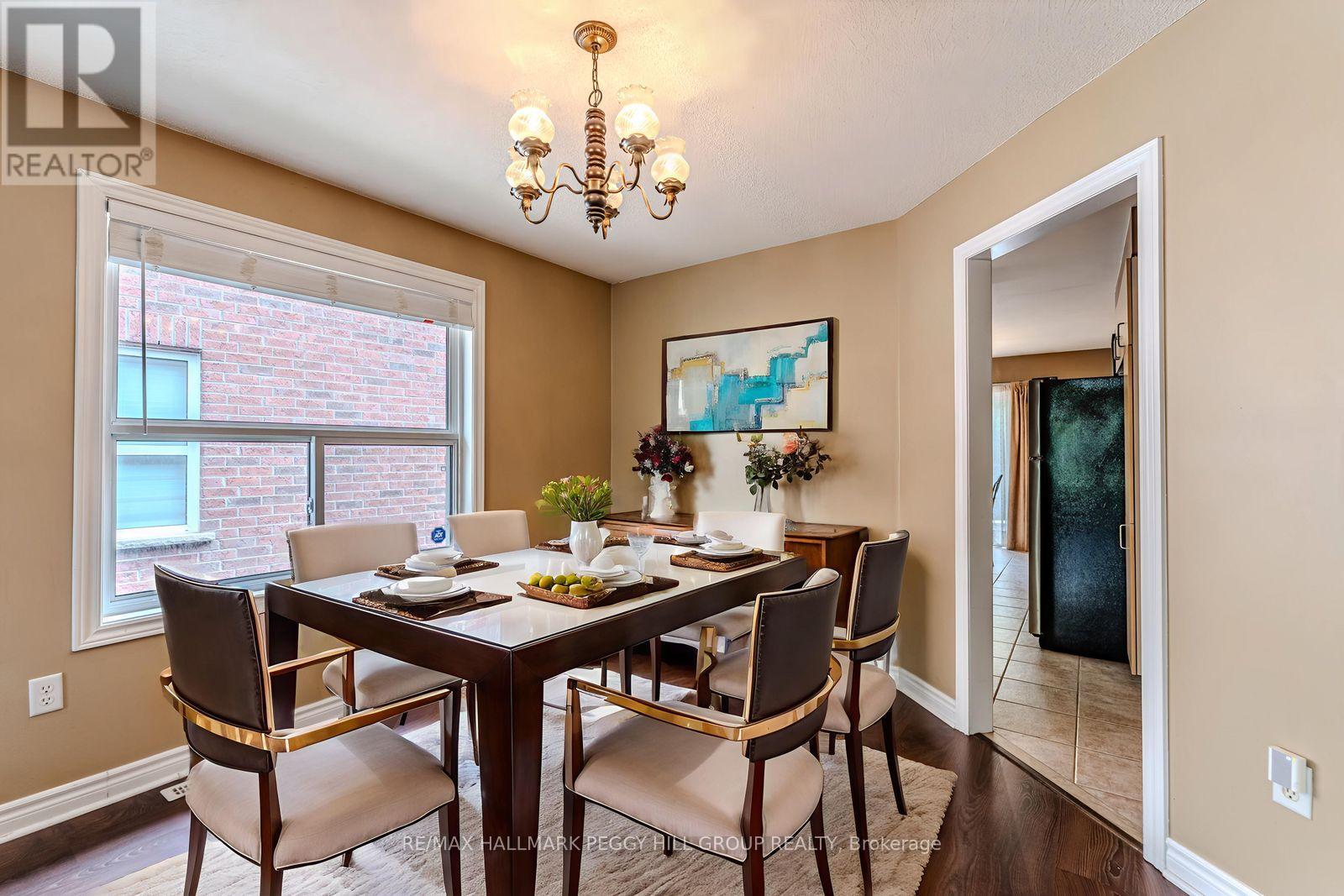 10 Stephanie Lane, Barrie, Ontario  L4N 0V2 - Photo 3 - S12474319