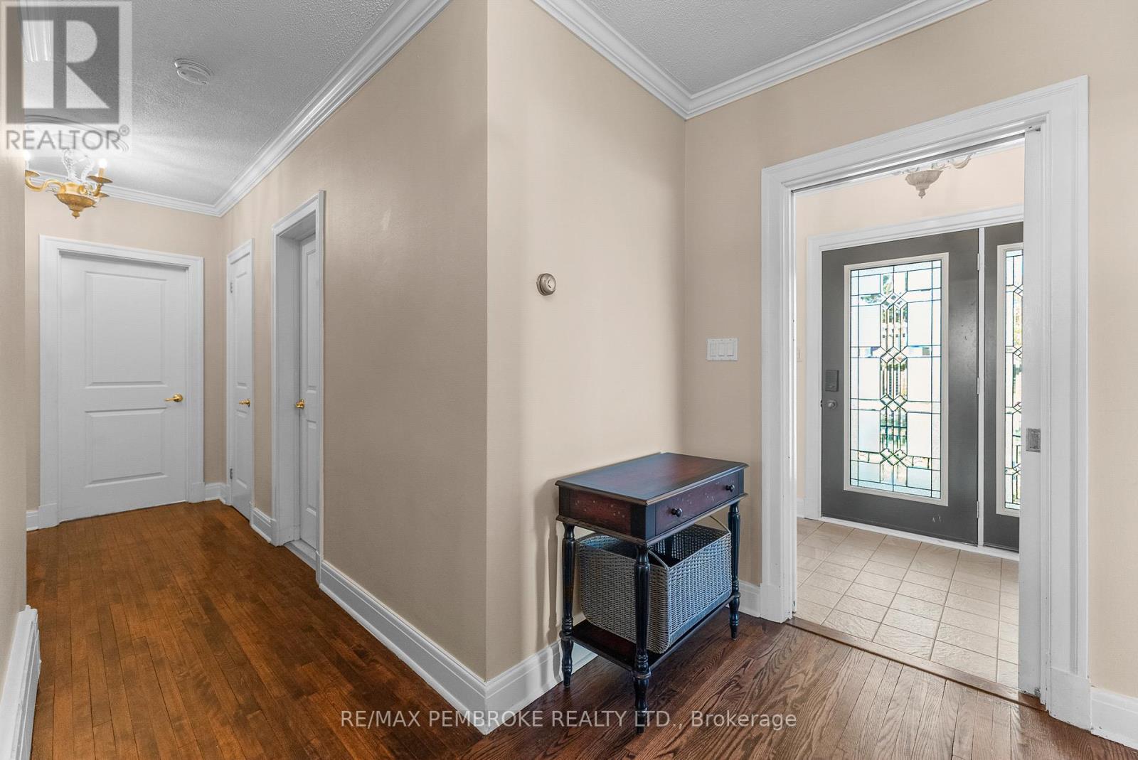 235 Broadview Drive, Pembroke, Ontario  K8A 2A5 - Photo 14 - X12487455