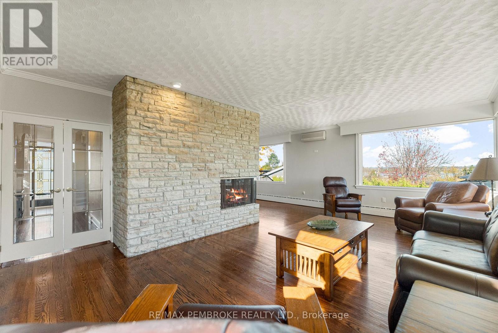 235 Broadview Drive, Pembroke, Ontario  K8A 2A5 - Photo 24 - X12487455