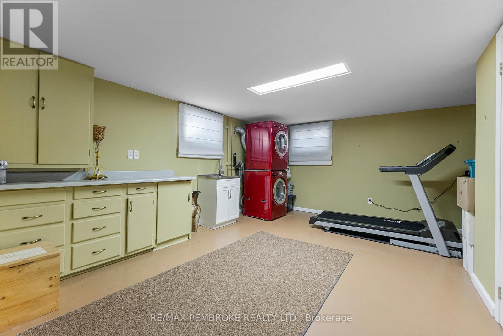 235 Broadview Drive, Pembroke, Ontario  K8A 2A5 - Photo 33 - X12487455