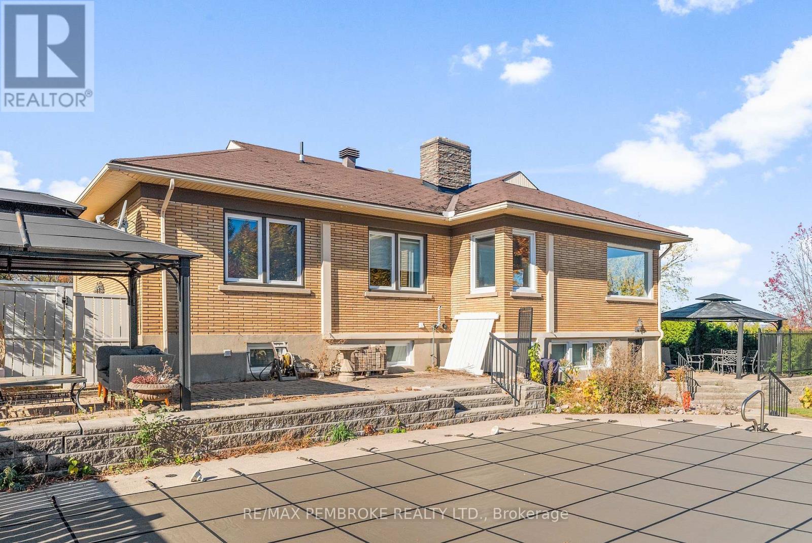 235 Broadview Drive, Pembroke, Ontario  K8A 2A5 - Photo 42 - X12487455