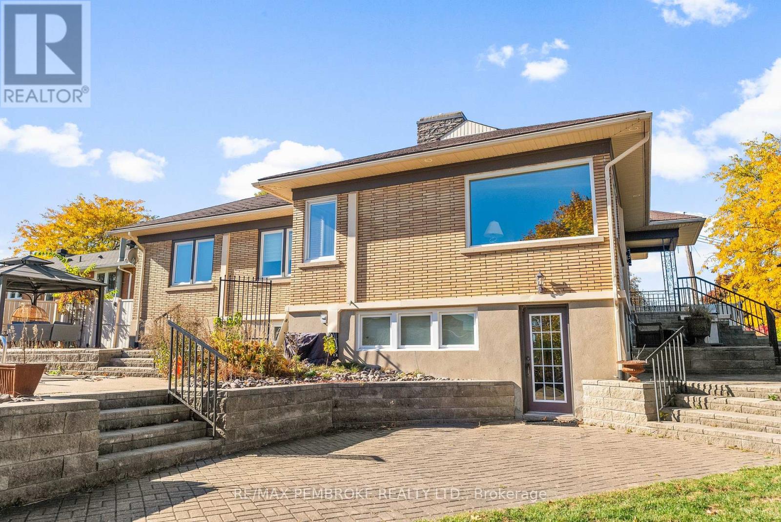 235 Broadview Drive, Pembroke, Ontario  K8A 2A5 - Photo 47 - X12487455