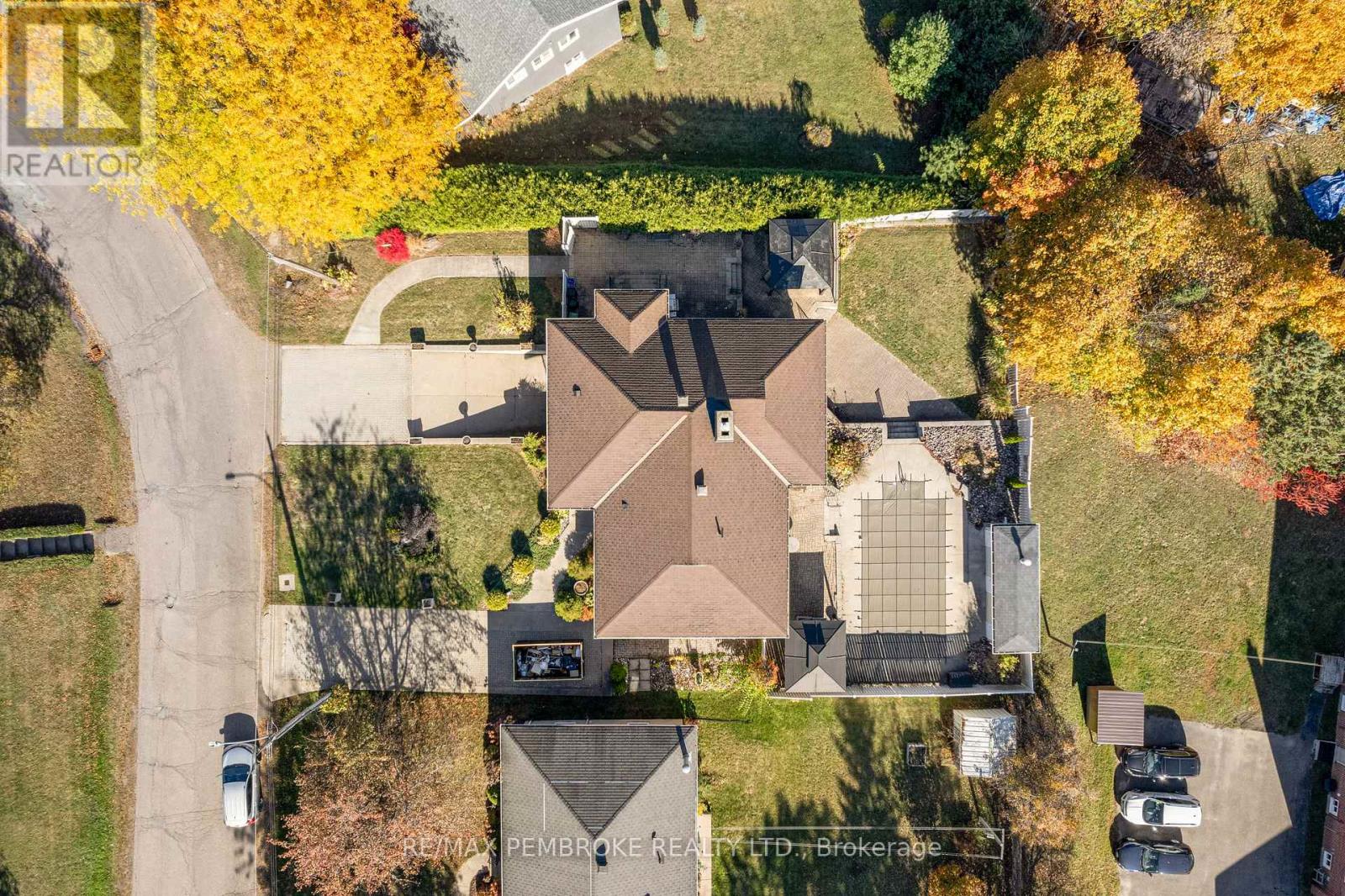 235 Broadview Drive, Pembroke, Ontario  K8A 2A5 - Photo 6 - X12487455