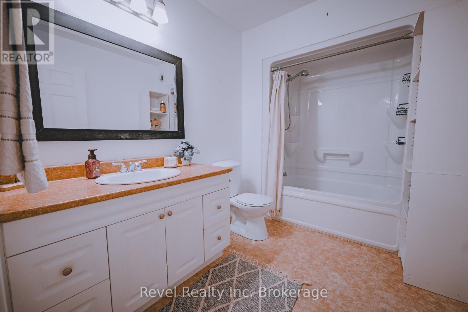 256 Thelma Avenue, North Bay, Ontario  P1A 4M8 - Photo 14 - X12487444