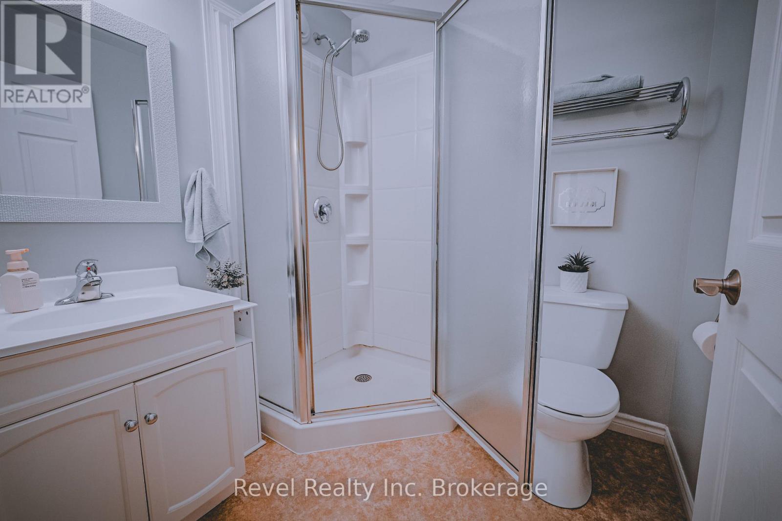 256 Thelma Avenue, North Bay, Ontario  P1A 4M8 - Photo 22 - X12487444