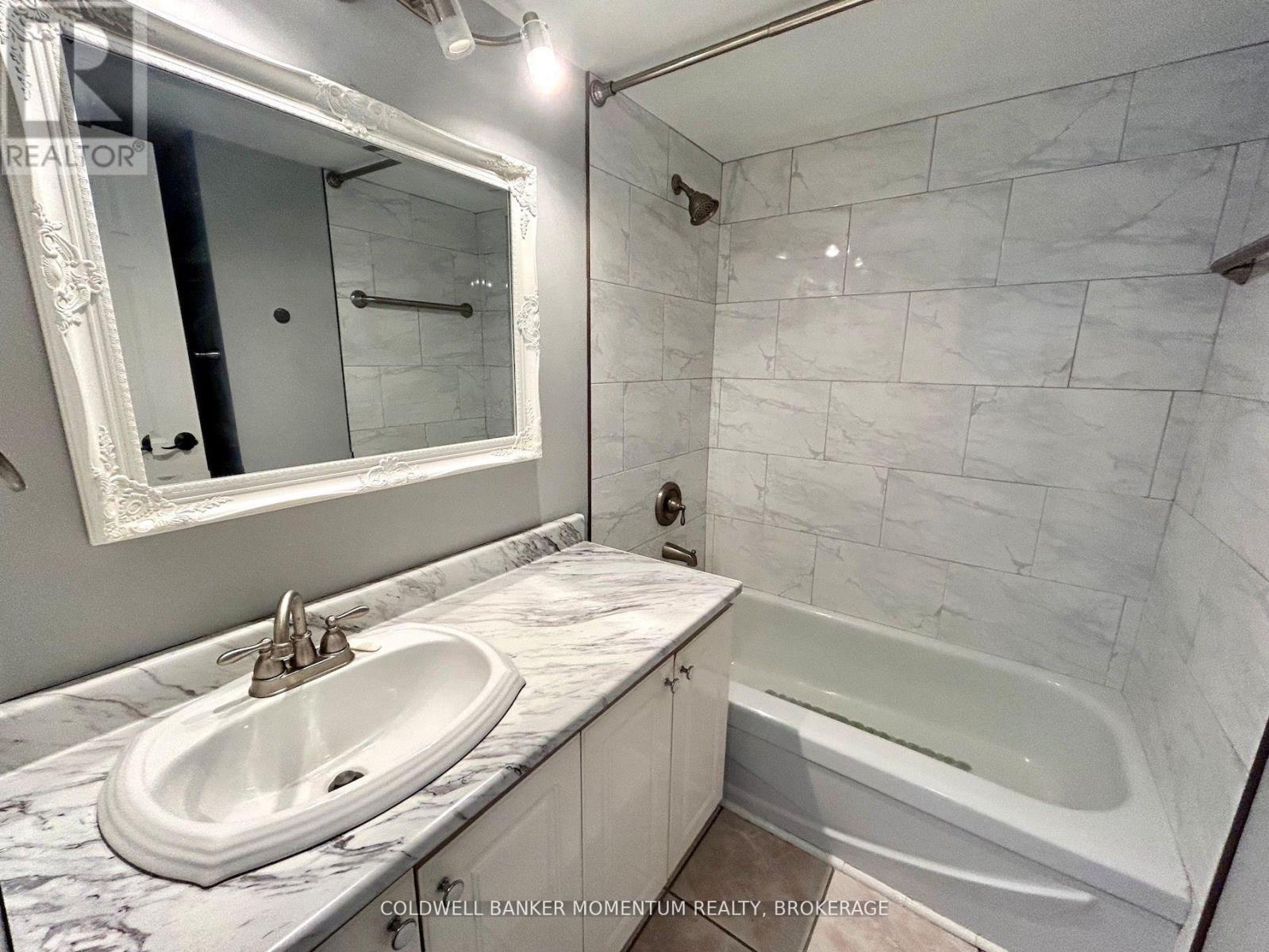 1002 - 365 Geneva Street, St. Catharines, Ontario  L2N 5S7 - Photo 12 - X12487452