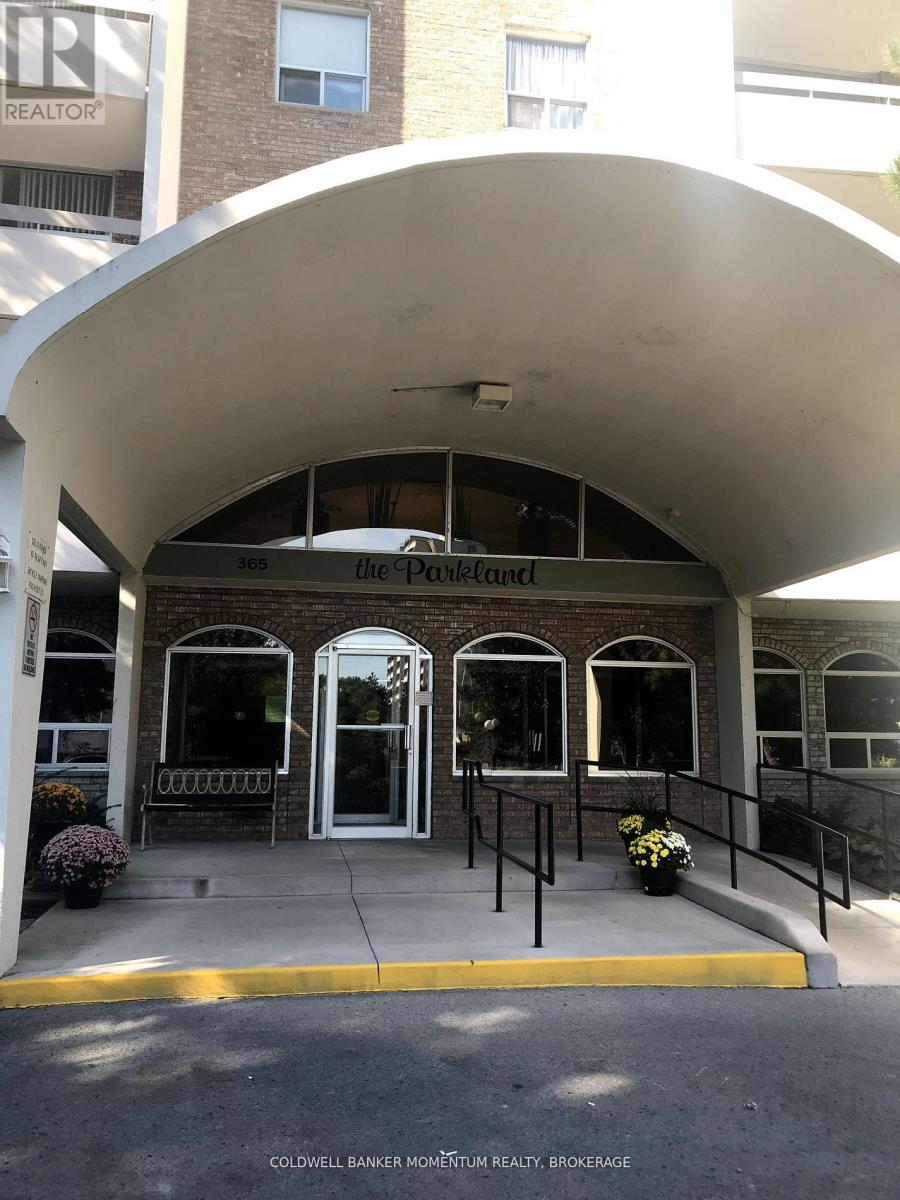 1002 - 365 Geneva Street, St. Catharines, Ontario  L2N 5S7 - Photo 2 - X12487452