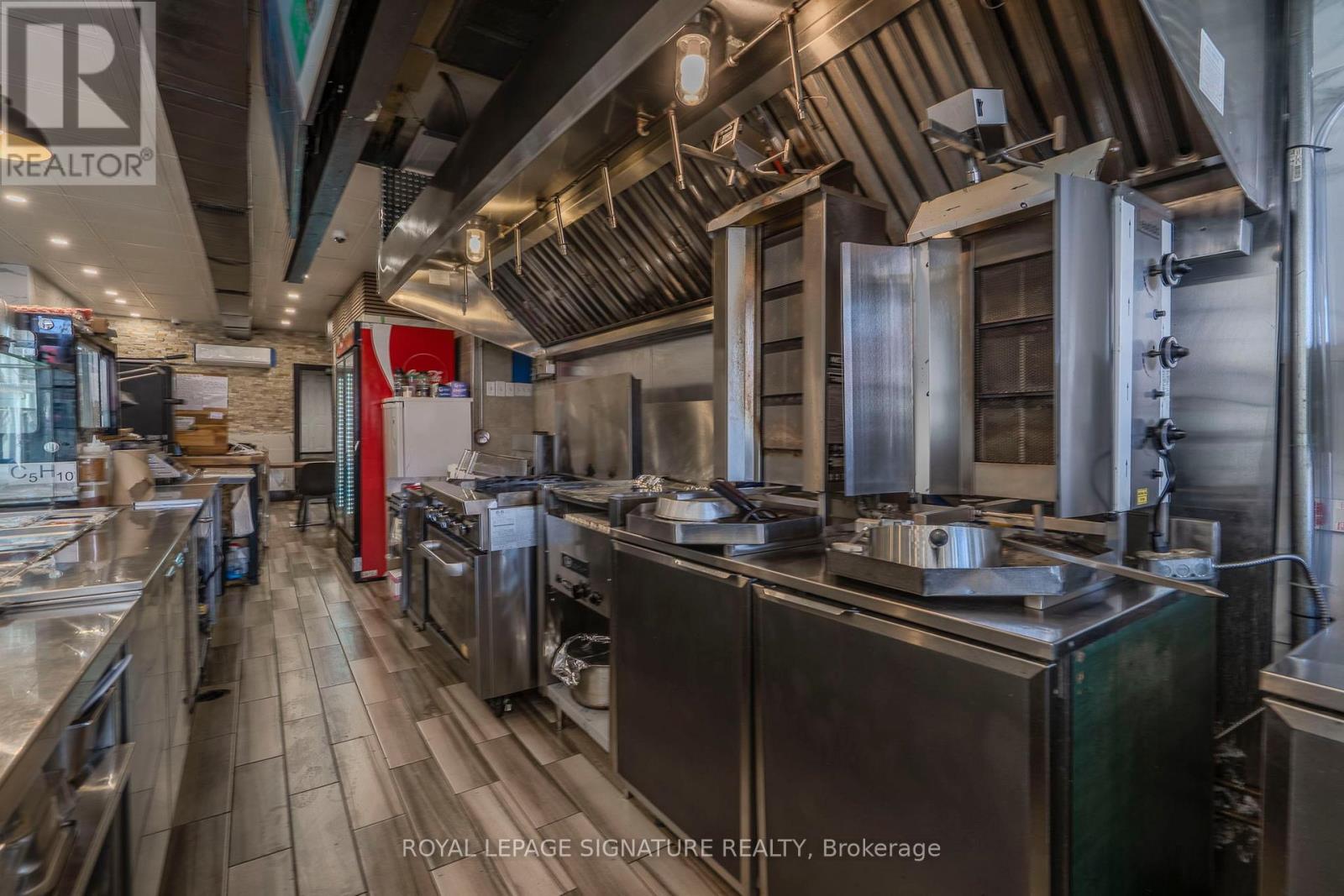 1106 Bloor Street W, Toronto, Ontario  M6H 1M8 - Photo 12 - W12487221