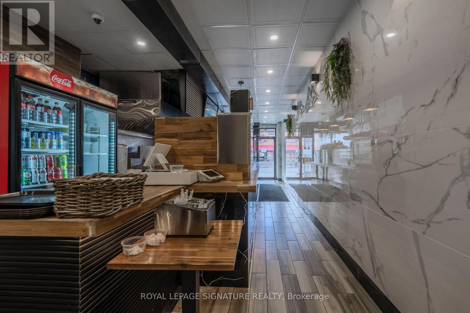 1106 Bloor Street W, Toronto, Ontario  M6H 1M8 - Photo 7 - W12487221