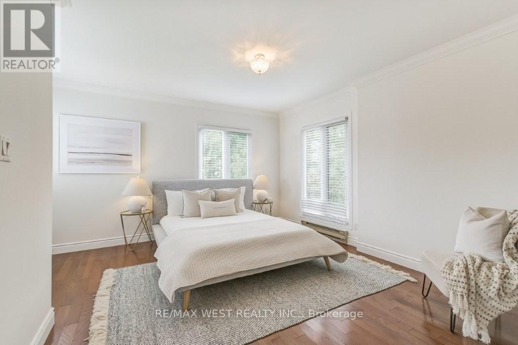 47 Breadner Drive, Toronto, Ontario  M9R 3M5 - Photo 21 - W12487251