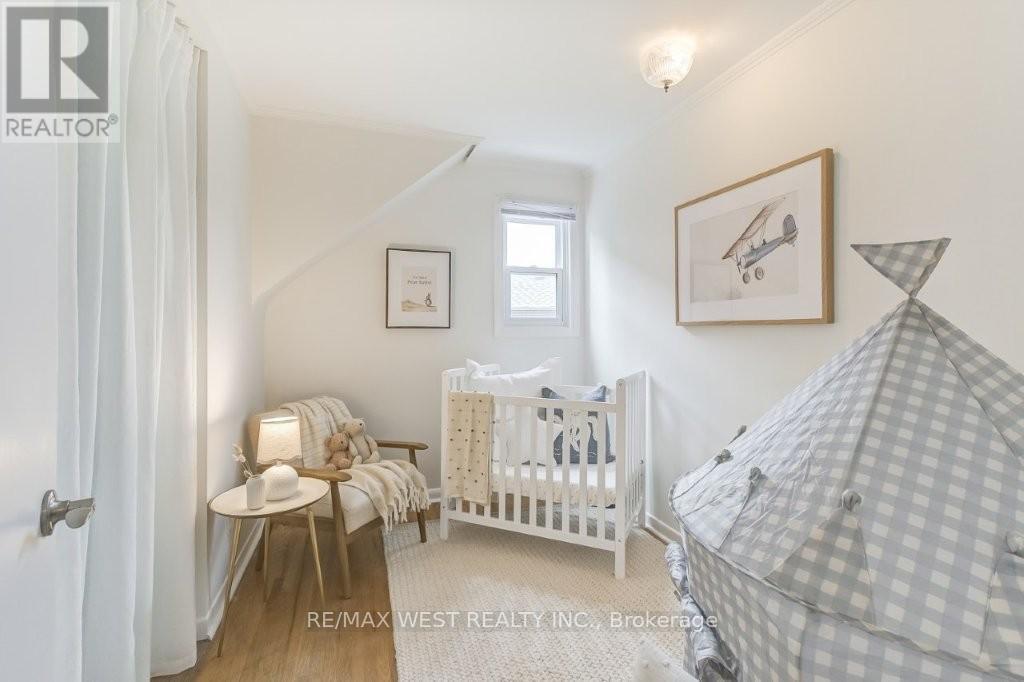 47 Breadner Drive, Toronto, Ontario  M9R 3M5 - Photo 24 - W12487251