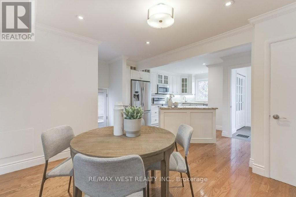 47 Breadner Drive, Toronto, Ontario  M9R 3M5 - Photo 9 - W12487251