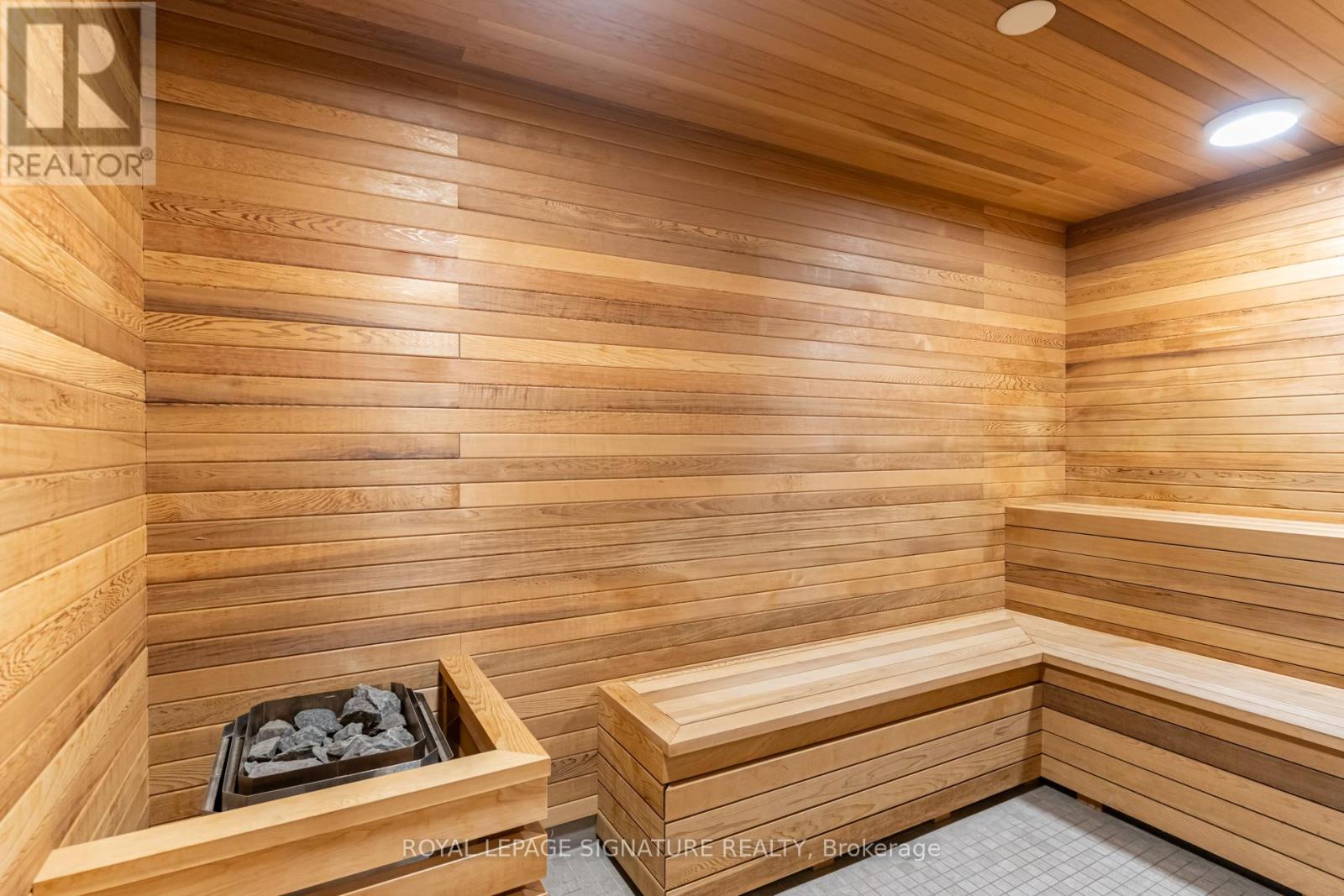 2217 - 1926 Lake Shore Boulevard W, Toronto, Ontario  M6S 1A1 - Photo 30 - W12487281