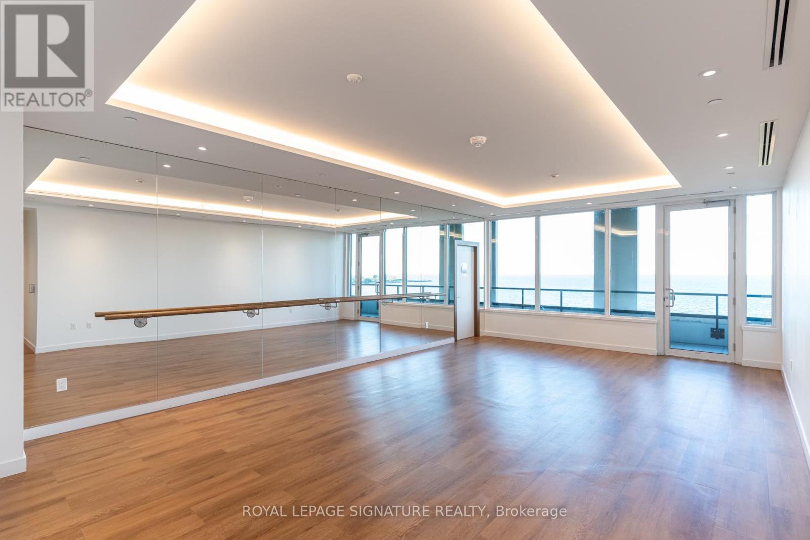 2217 - 1926 Lake Shore Boulevard W, Toronto, Ontario  M6S 1A1 - Photo 34 - W12487281