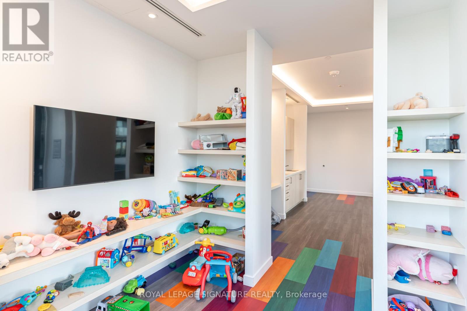 2217 - 1926 Lake Shore Boulevard W, Toronto, Ontario  M6S 1A1 - Photo 50 - W12487281