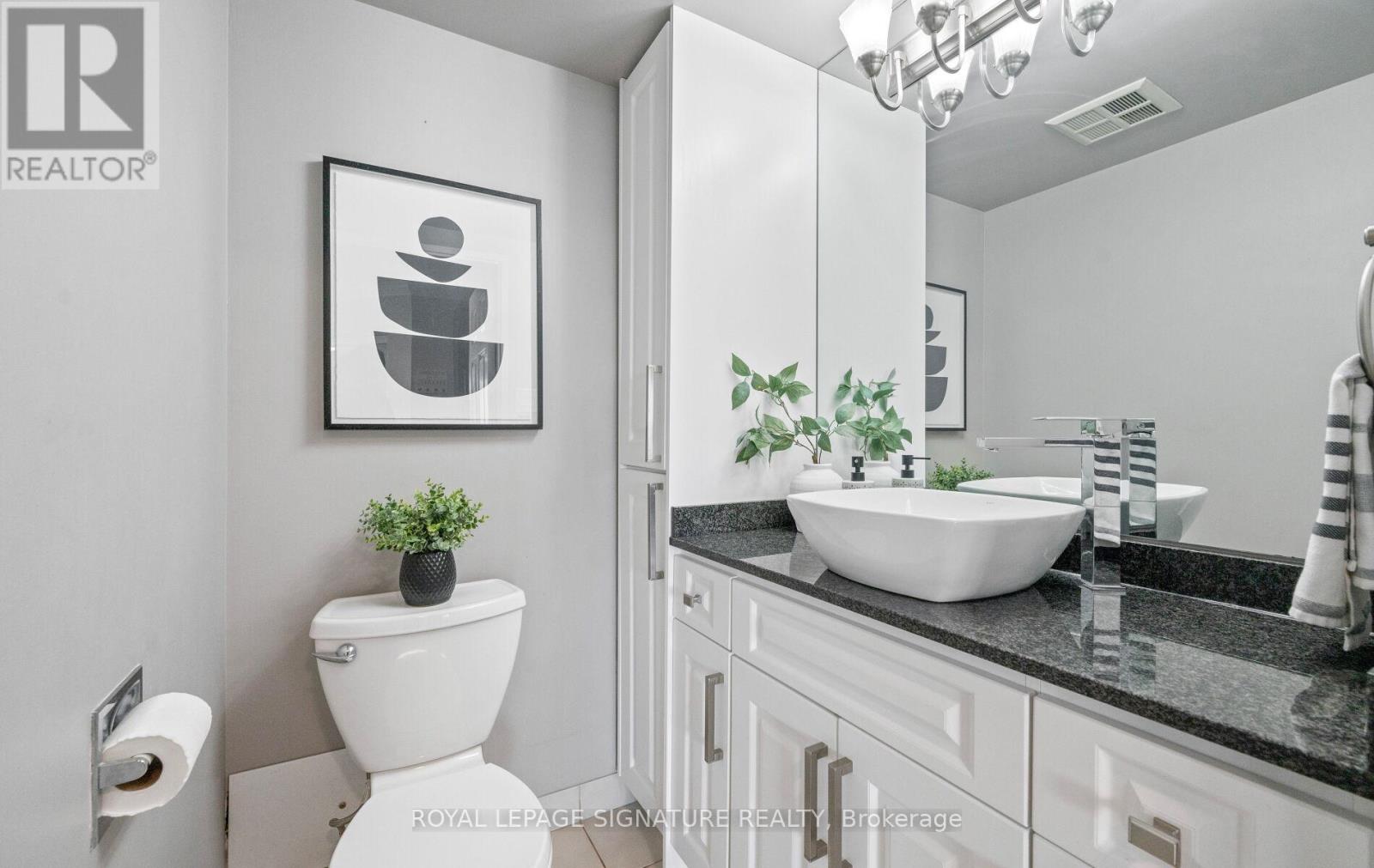 405 - 55 Elm Drive W, Mississauga, Ontario  L5B 3Z3 - Photo 27 - W12487290