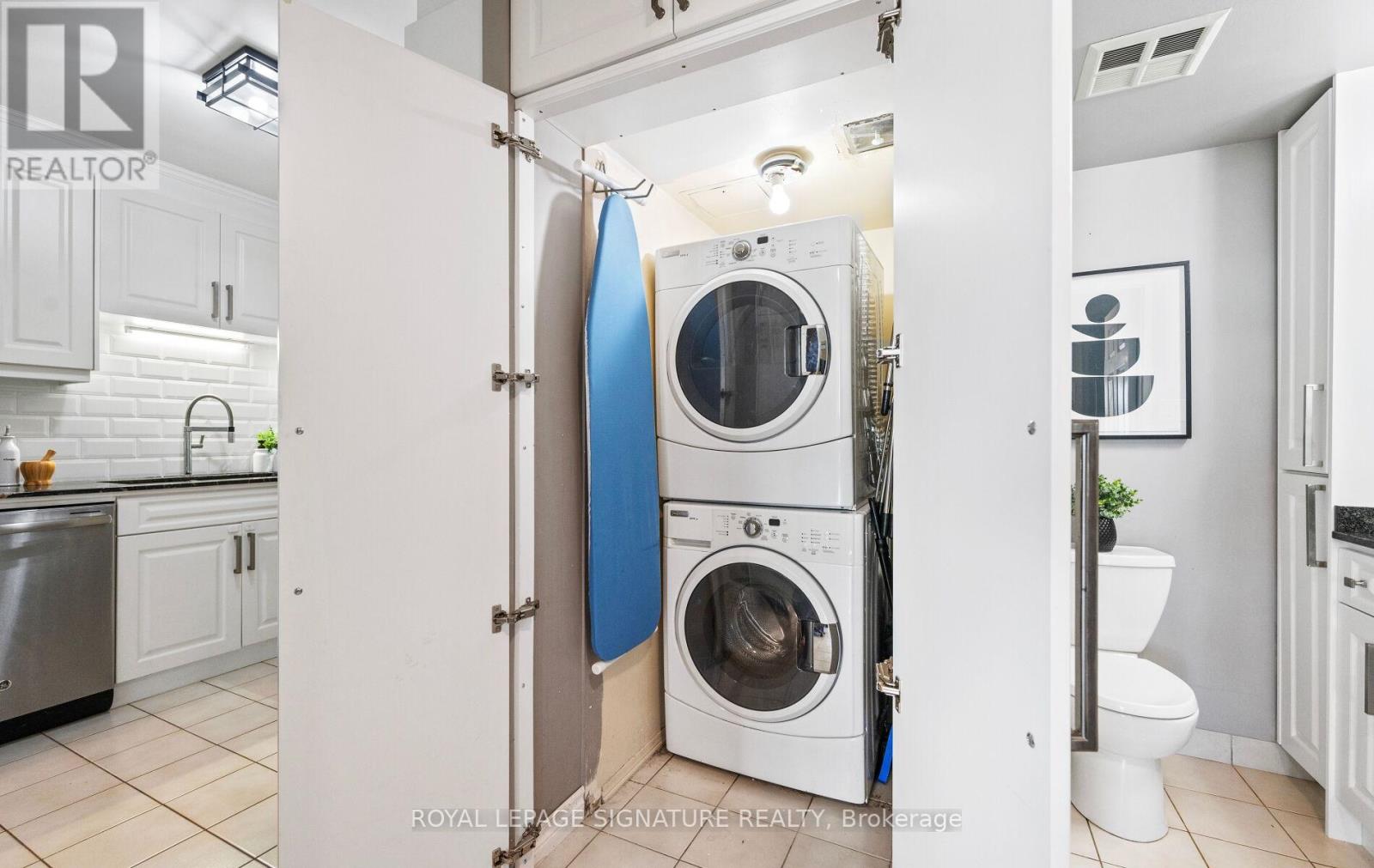 405 - 55 Elm Drive W, Mississauga, Ontario  L5B 3Z3 - Photo 29 - W12487290