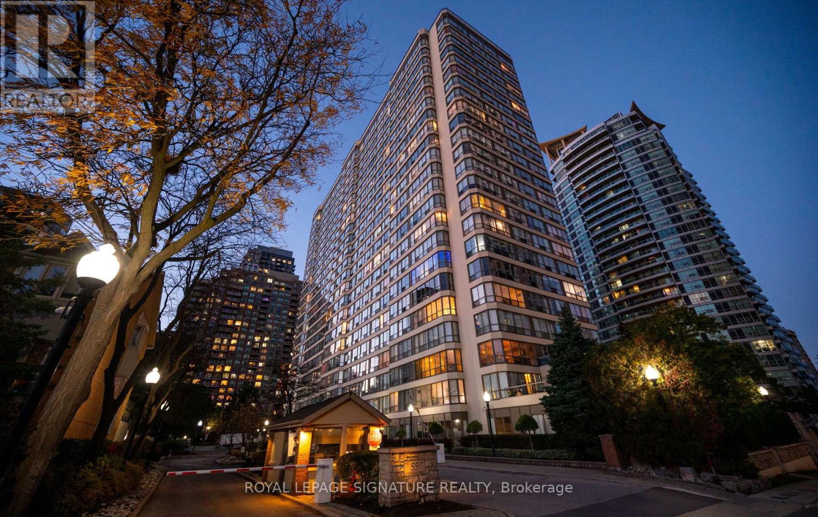 405 - 55 Elm Drive W, Mississauga, Ontario  L5B 3Z3 - Photo 32 - W12487290