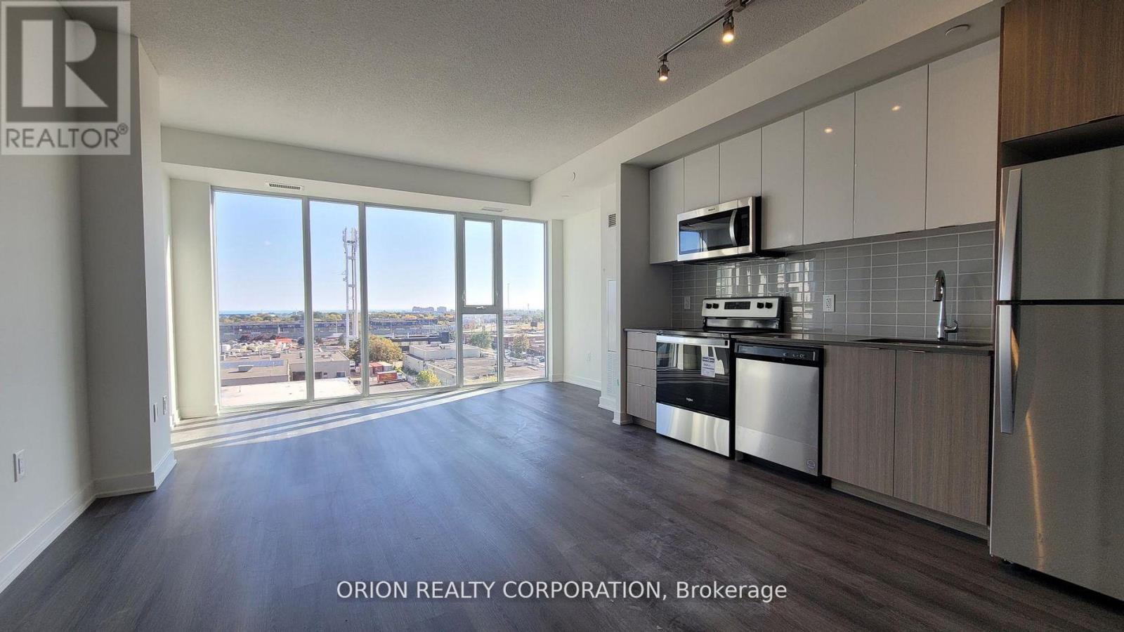 613 - 859 The Queensway, Toronto, Ontario  M8Z 1N8 - Photo 5 - W12487291