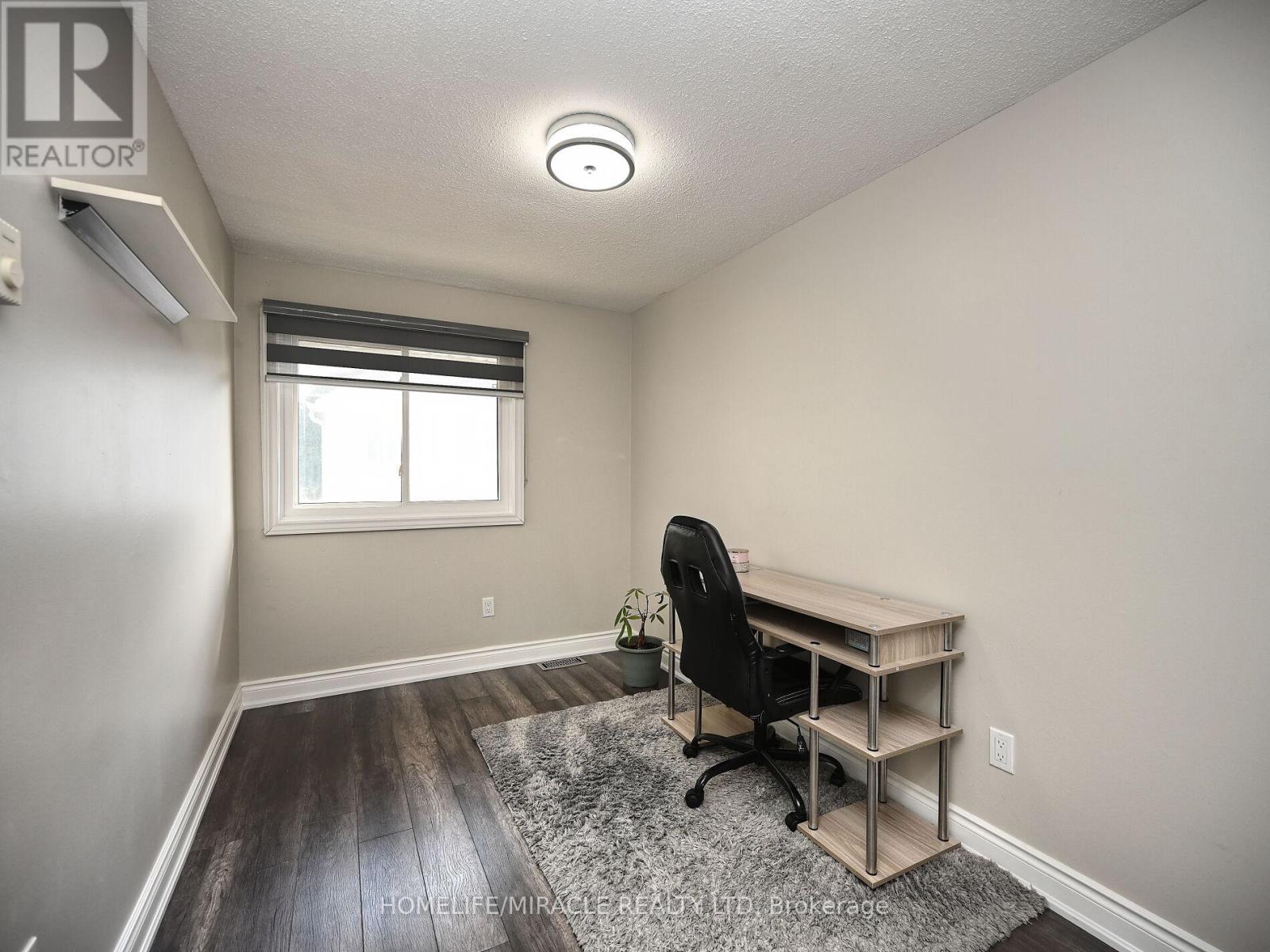 10 Grass Point Square, Brampton, Ontario  L6S 2J2 - Photo 19 - W12487297