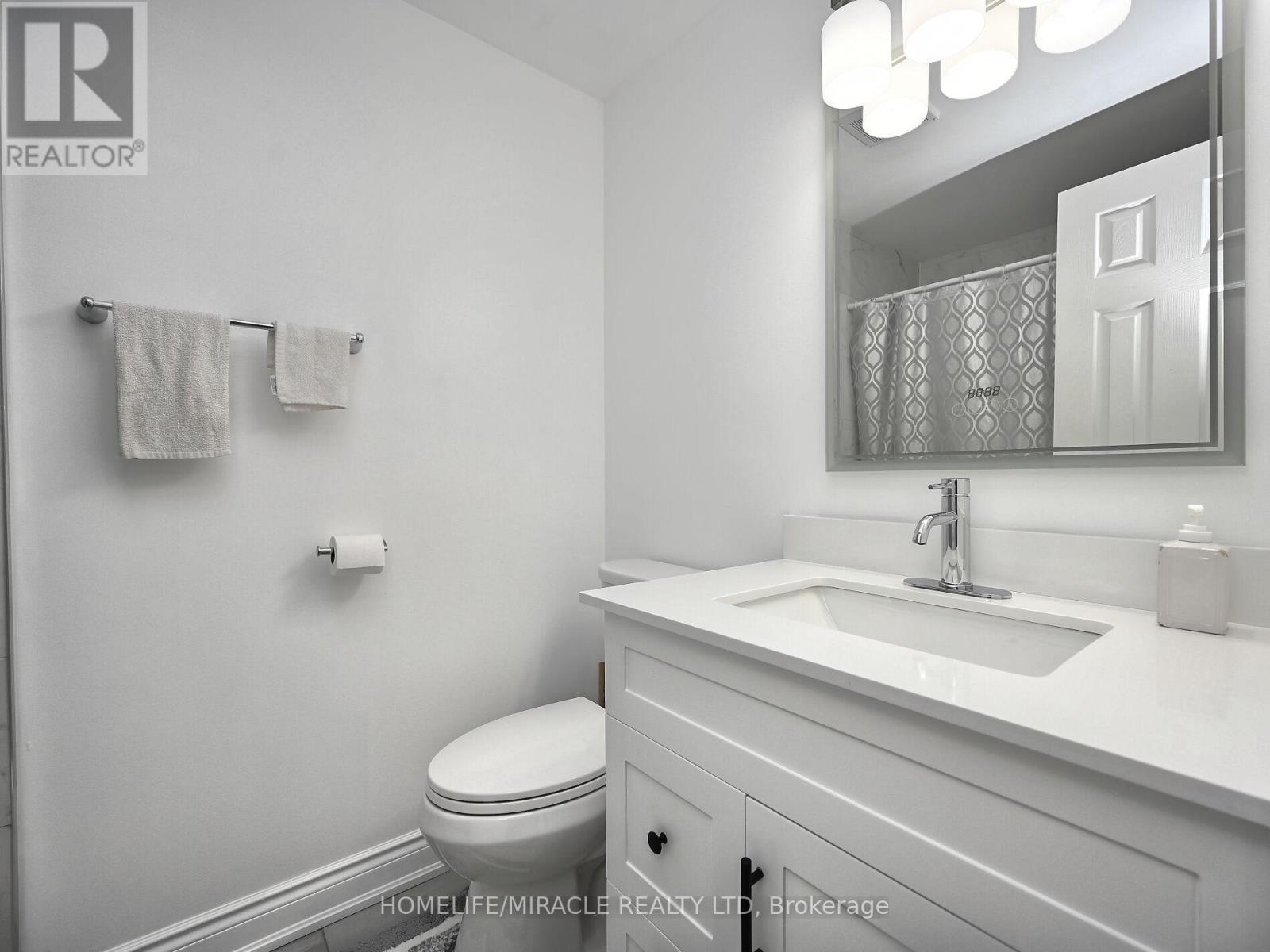 10 Grass Point Square, Brampton, Ontario  L6S 2J2 - Photo 26 - W12487297