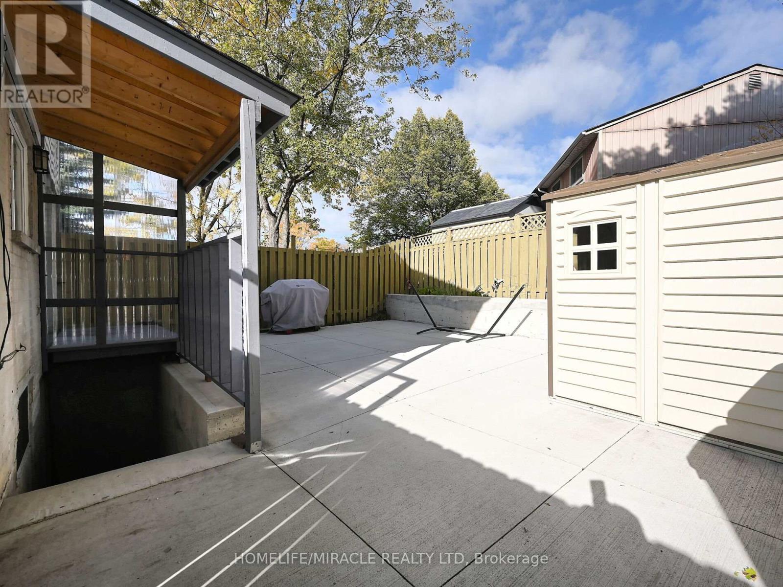 10 Grass Point Square, Brampton, Ontario  L6S 2J2 - Photo 44 - W12487297