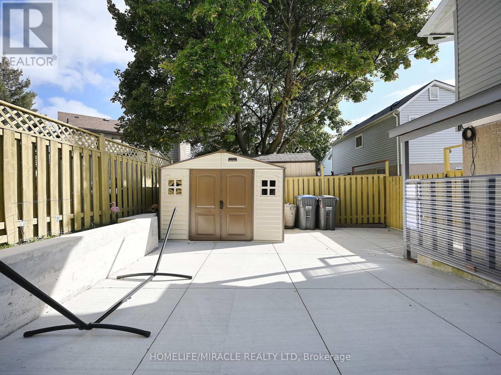 10 Grass Point Square, Brampton, Ontario  L6S 2J2 - Photo 47 - W12487297