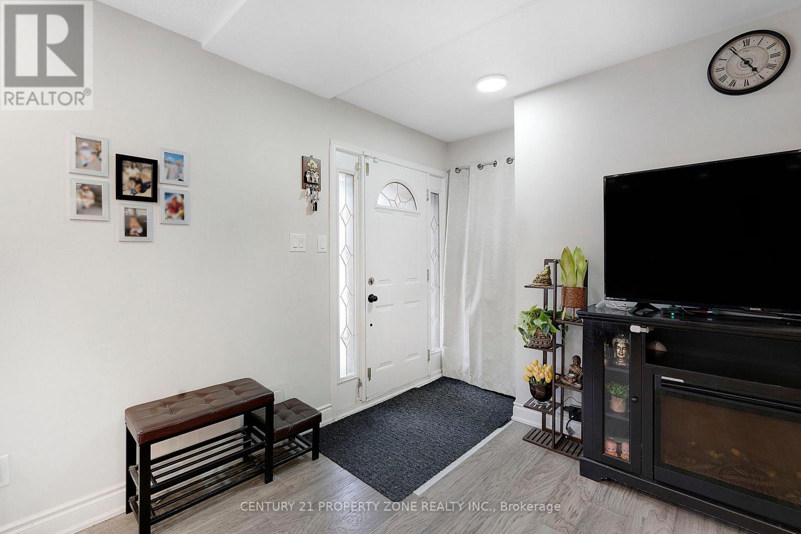 51 Glebe Crescent, Brampton, Ontario  L6S 1E9 - Photo 14 - W12487304